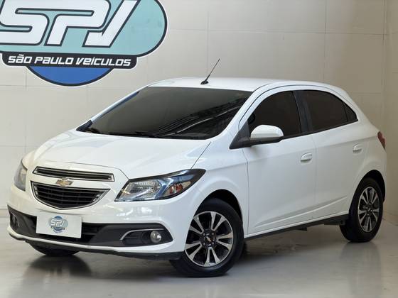 CHEVROLET ONIX 1.4 MPFI LTZ 8V FLEX 4P AUTOMÁTICO CHEVROLET ONIX 1.4 MPFI LTZ 8V FLEX 4P AUTOMÁTICO